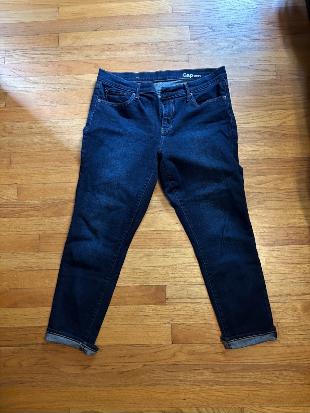 GAP Dark Blue Cropped Jeans